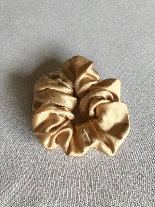 SILK SCRUNCHIE (4410061783112)